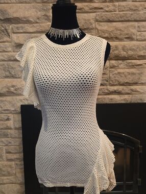 BCBG MAXAZIRA Cream Eyelet Asymmetric Ruffle Top Dress. Size XS